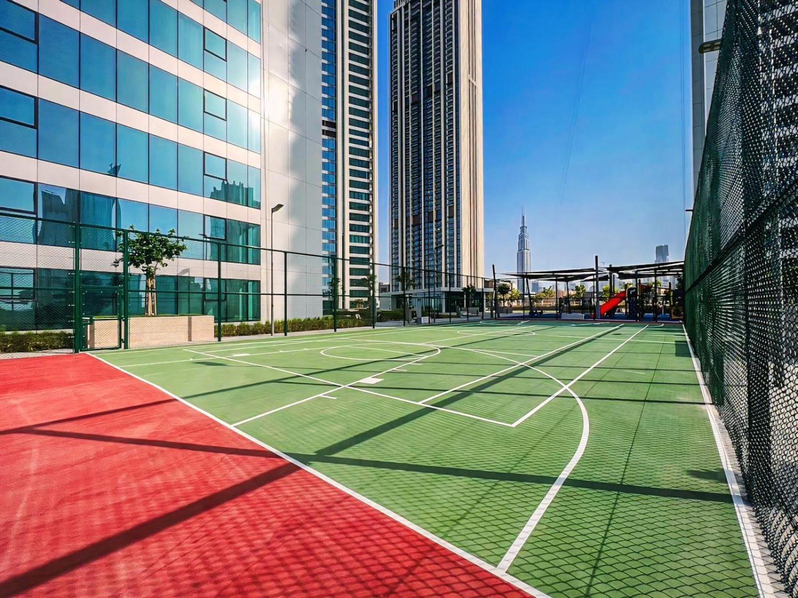 Mall Connection - Burj Views - Turf Balcony *