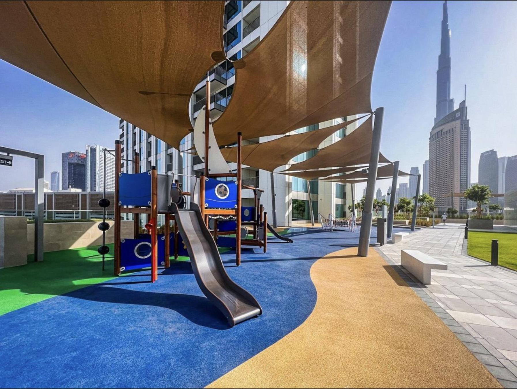 Apartment Mall Connection - Burj Views - Turf Balcony Dubai