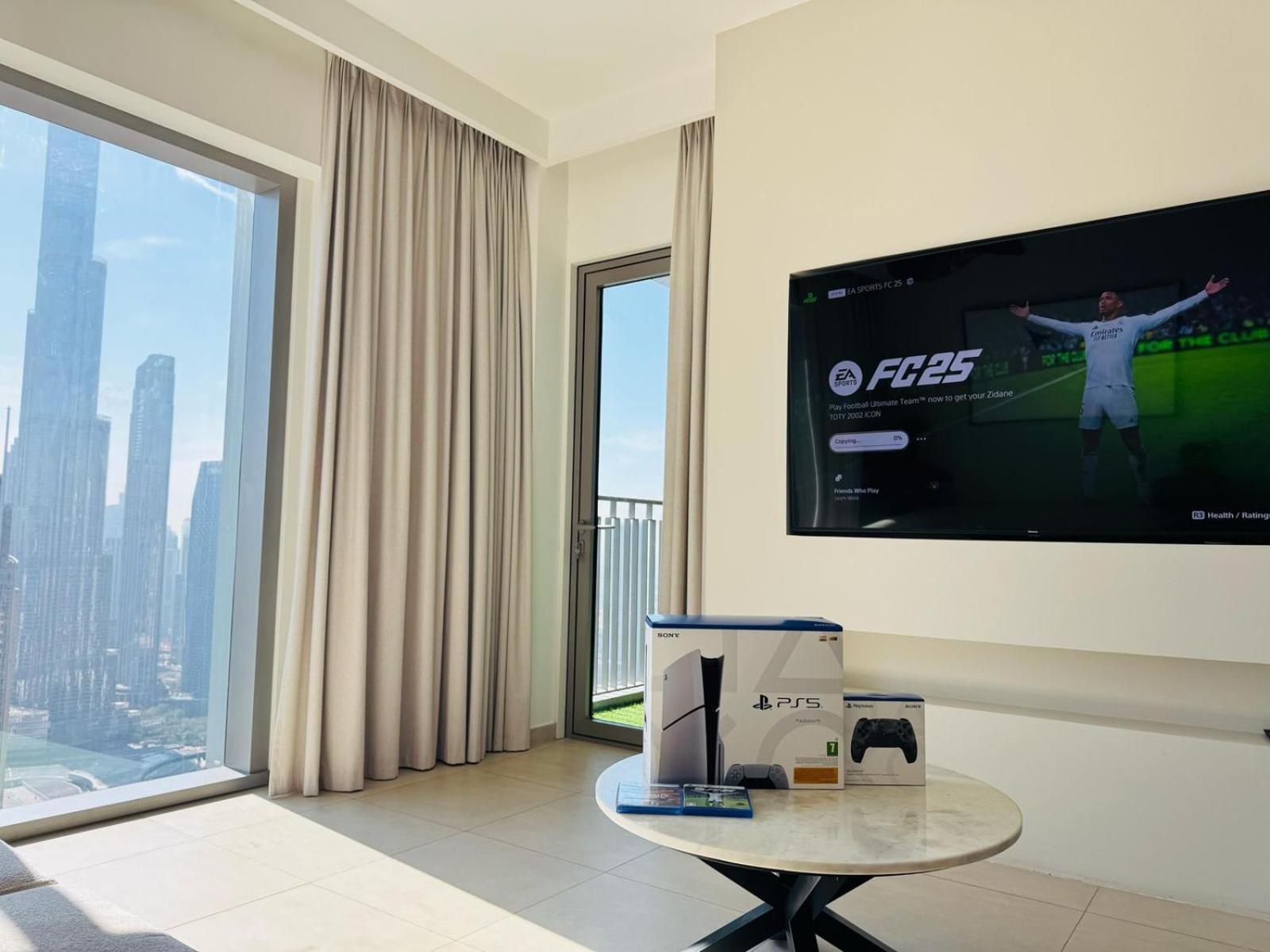 Mall Connection - Burj Views - Turf Balcony Apartment