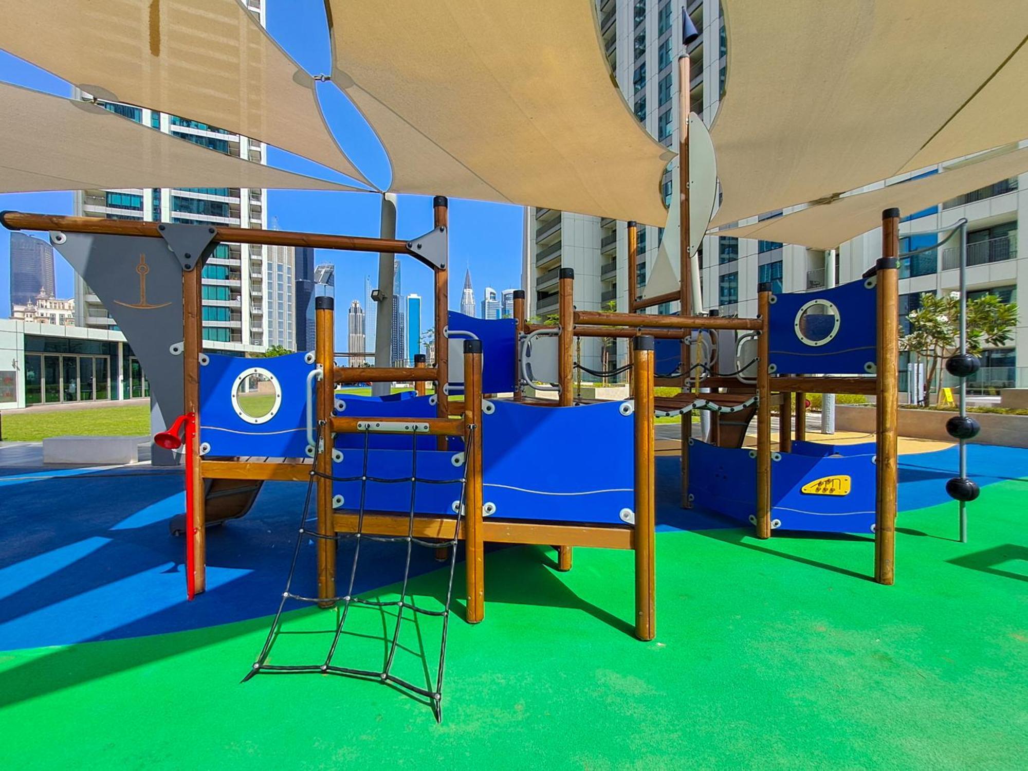 Mall Connection - Burj Views - Turf Balcony Apartment Dubai